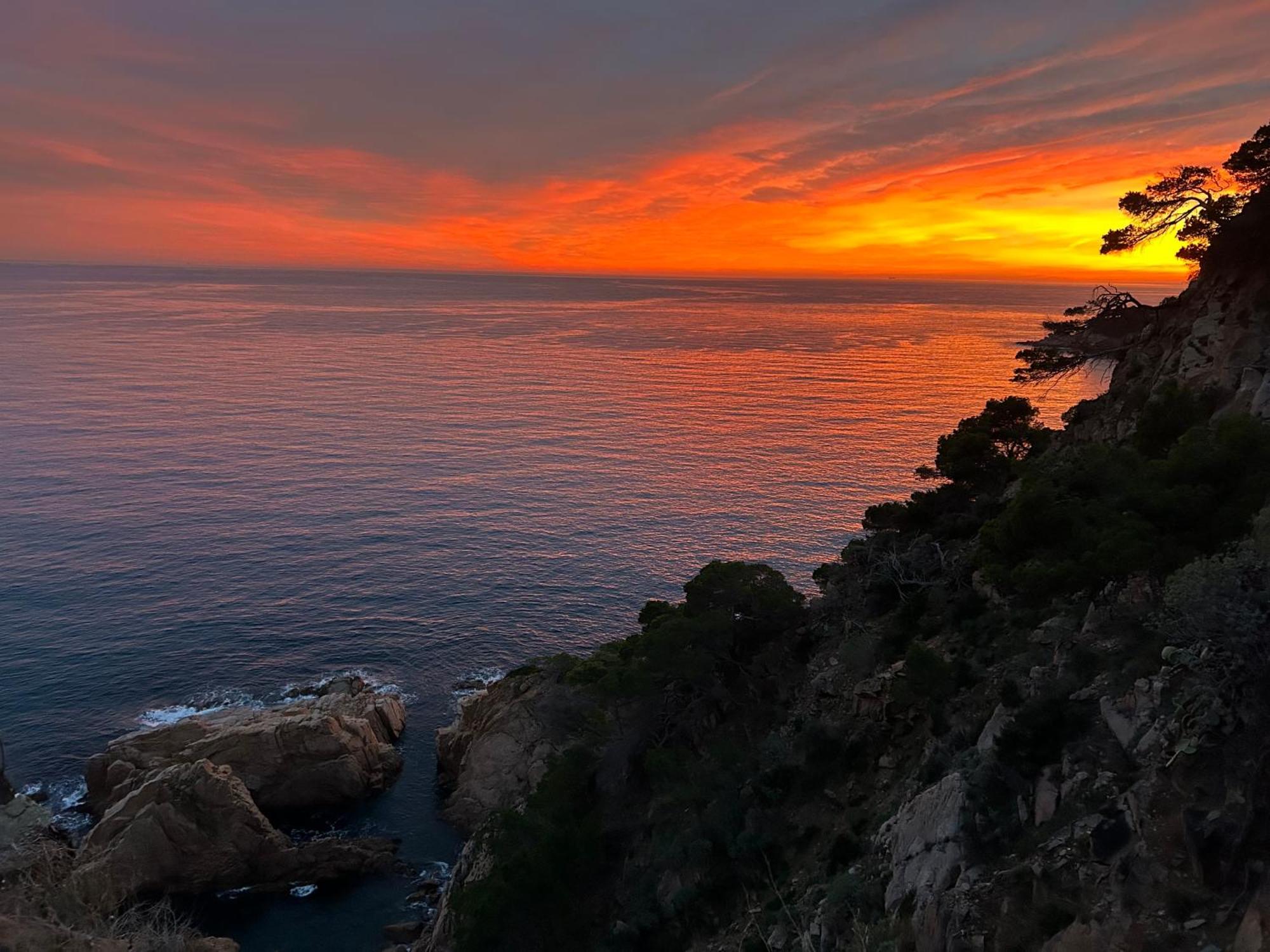 ⭑ Sea Views + Private Beach. What Else? ⭑ Tossa de Mar Esterno foto