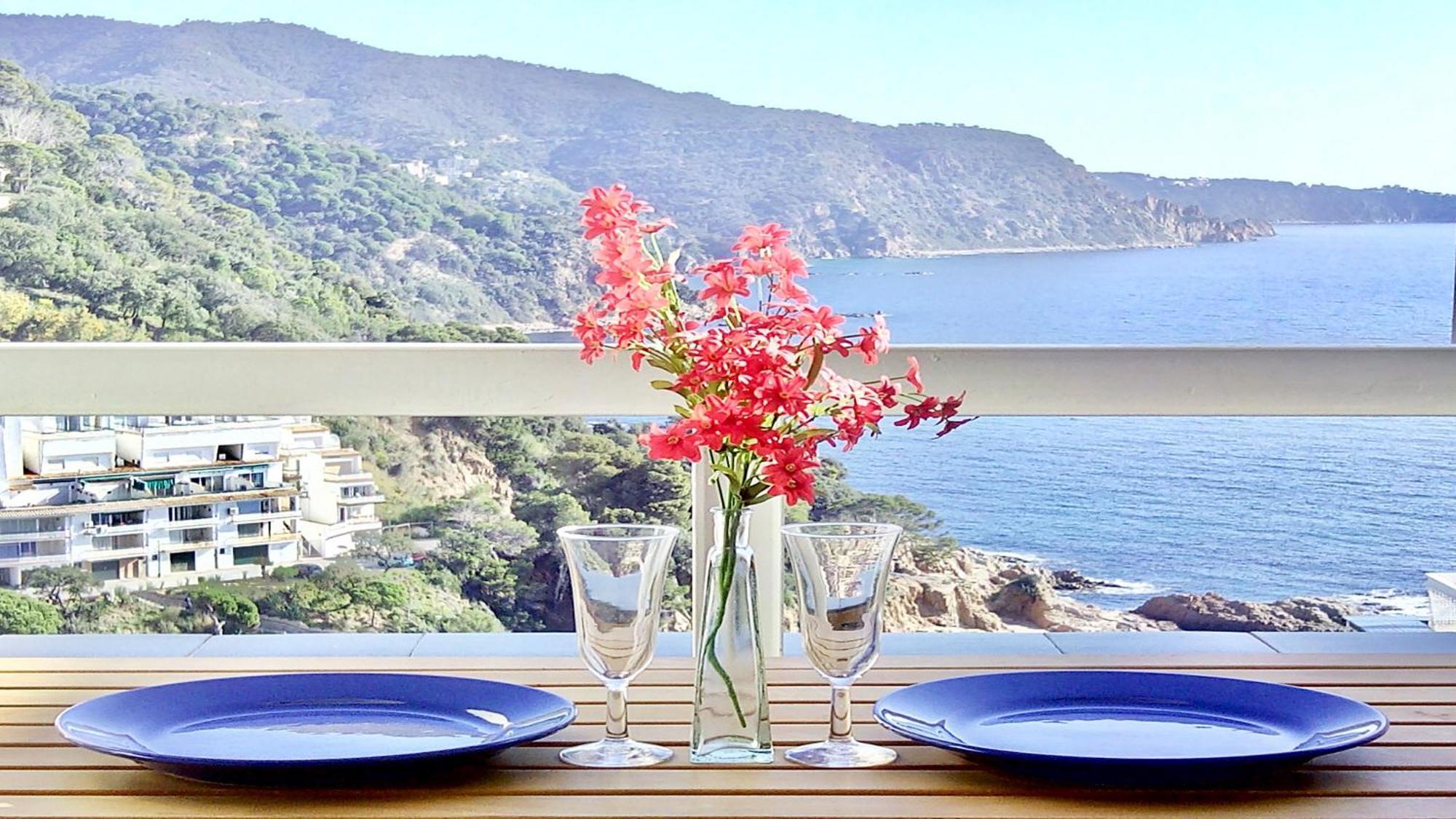 ⭑ Sea Views + Private Beach. What Else? ⭑ Tossa de Mar Esterno foto